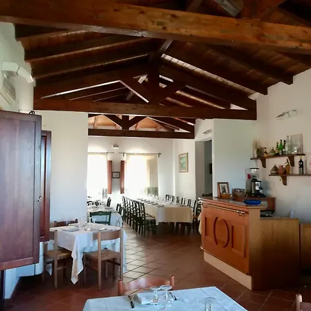 Su Nuraxi Hotel 3*