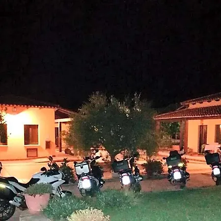 Su Nuraxi Ξενοδοχείο Barùmini