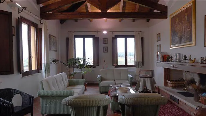 Su Nuraxi Szálloda Barùmini